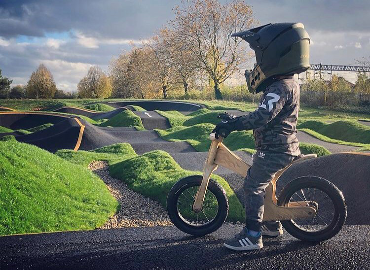 youn child on pumptrack